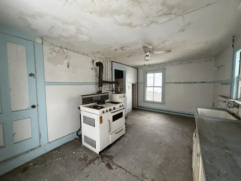 22 Berkeley Street Westbrook ME 04092