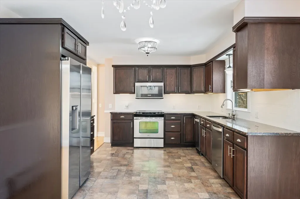 231 Parkway S Brewer ME 04412