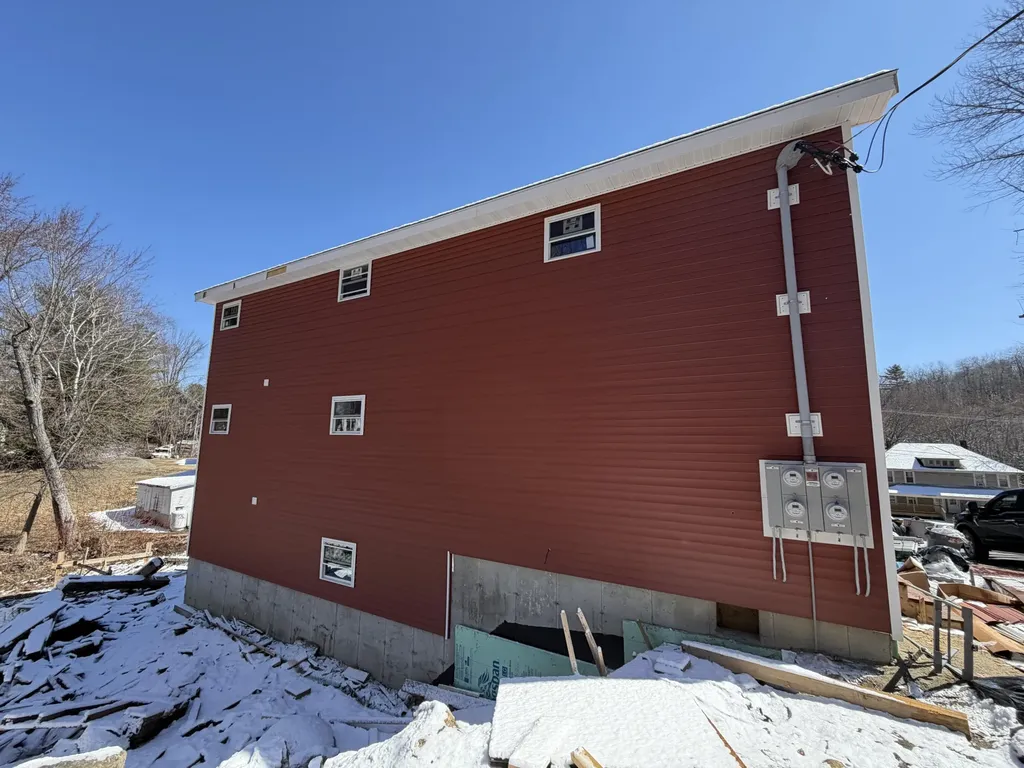 5 School Street Wilton ME 04294