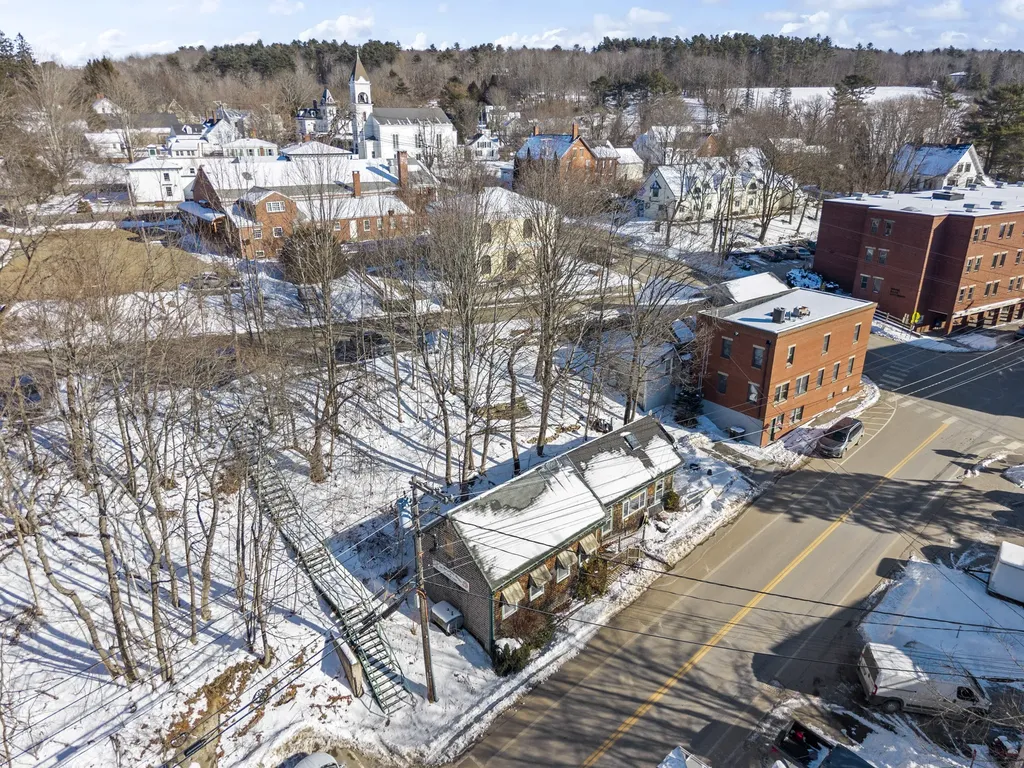 258 Jefferson Street Waldoboro ME 04572