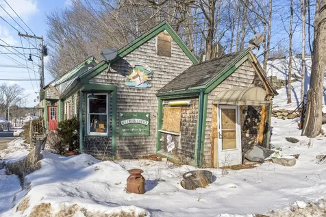 258 Jefferson Street Waldoboro ME 04572