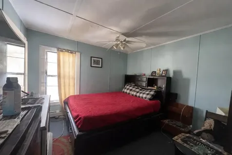 1327 U.s. 1 York ME 03902