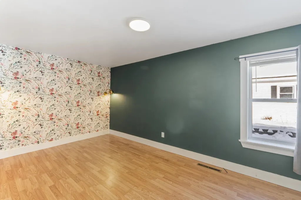 737 Commercial Street Rockport ME 04856