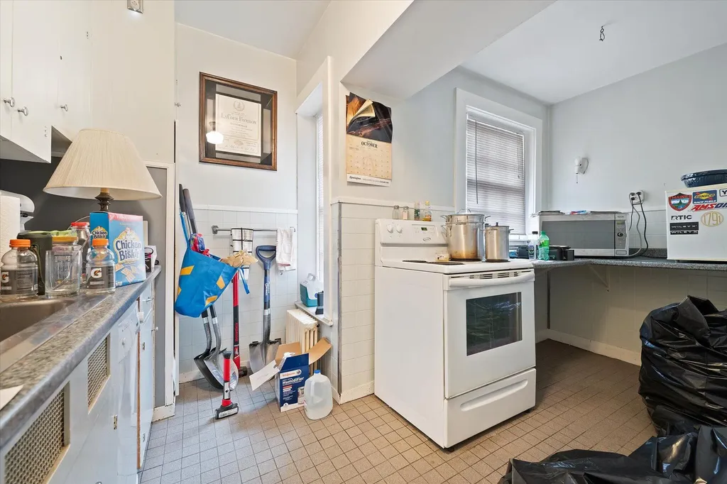 77 Broadway Bangor ME 04401