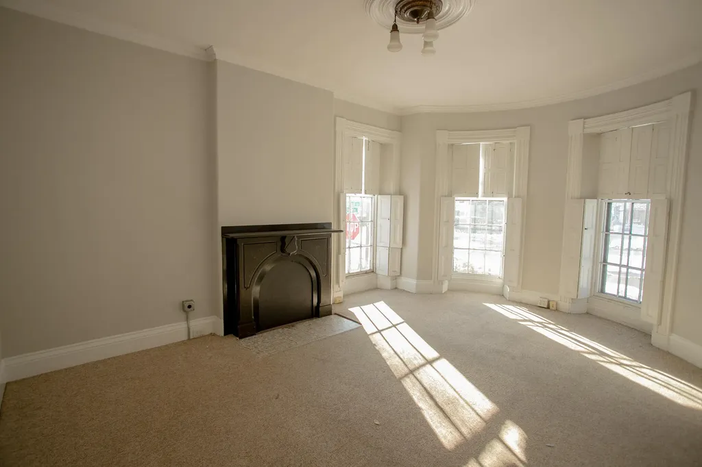 77 Broadway Bangor ME 04401