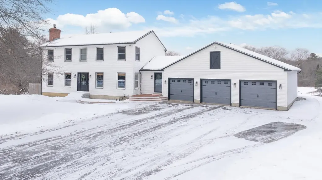 332 Stetson Road Lewiston ME 04240