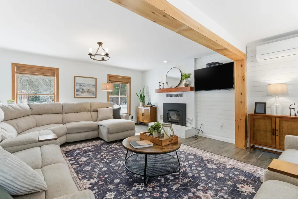 332 Stetson Road Lewiston ME 04240