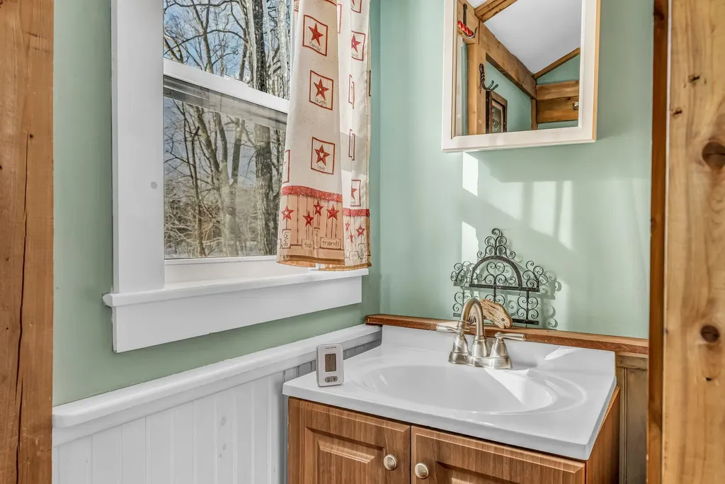 110 Middle Road New Portland ME 04961