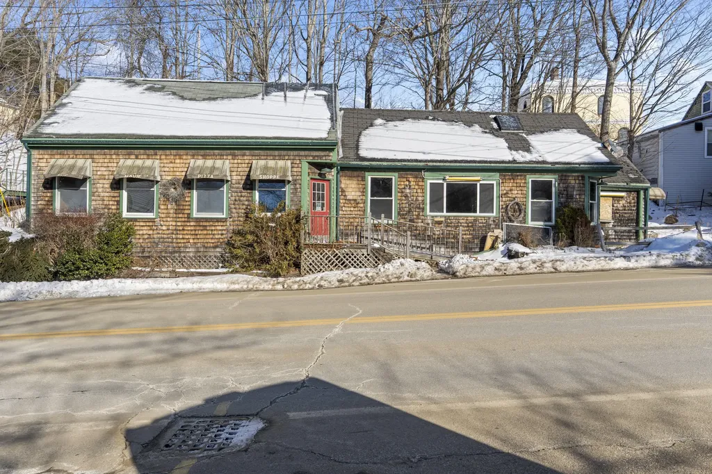 258 Jefferson Street Waldoboro ME 04572