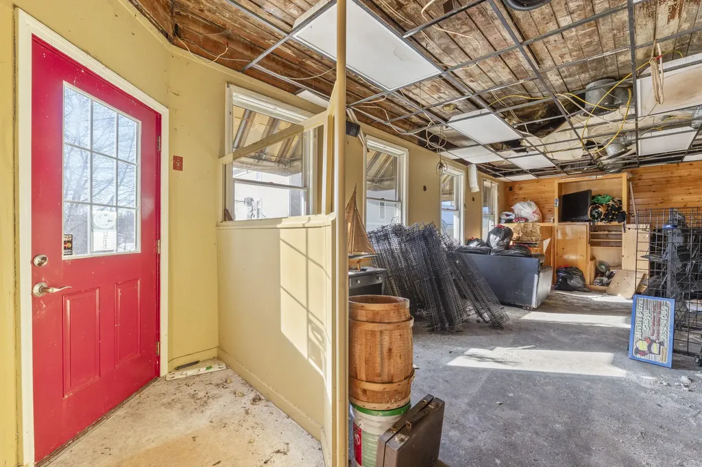258 Jefferson Street Waldoboro ME 04572