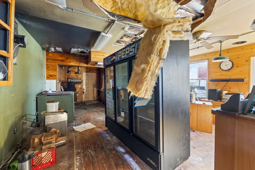 258 Jefferson Street Waldoboro ME 04572