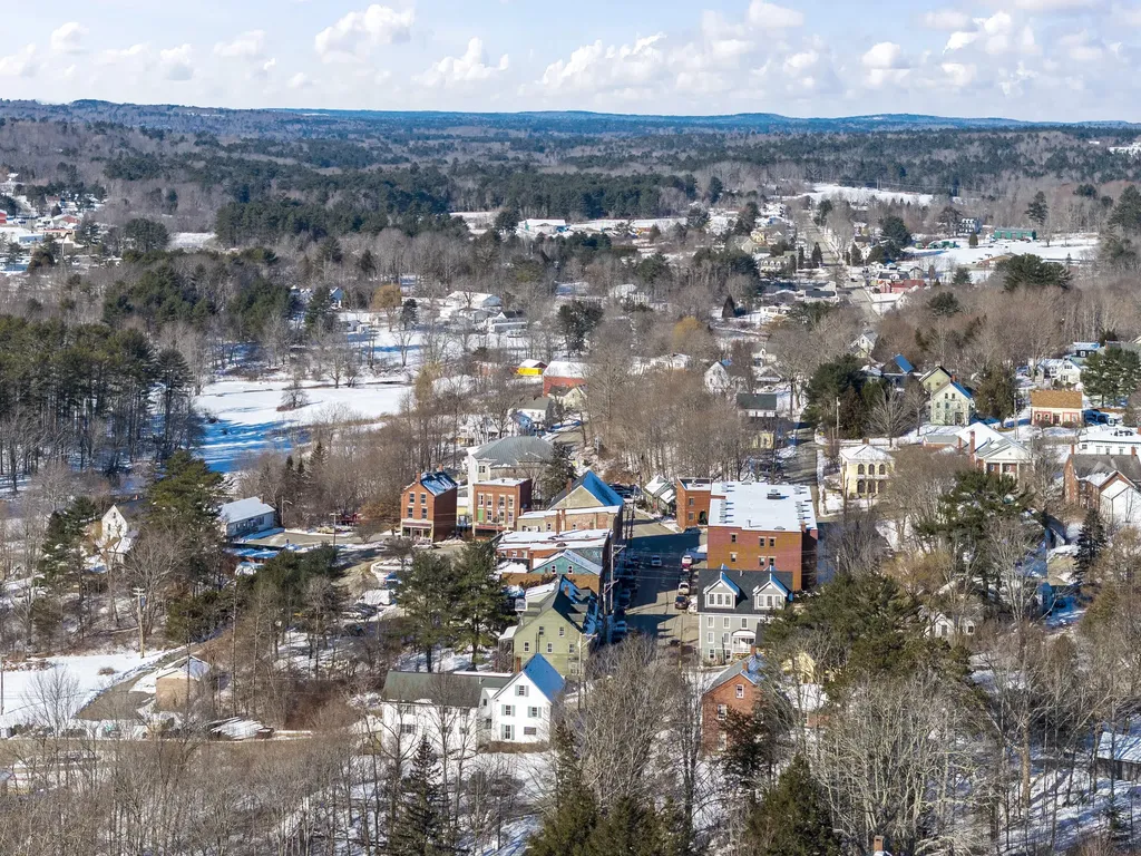 258 Jefferson Street Waldoboro ME 04572