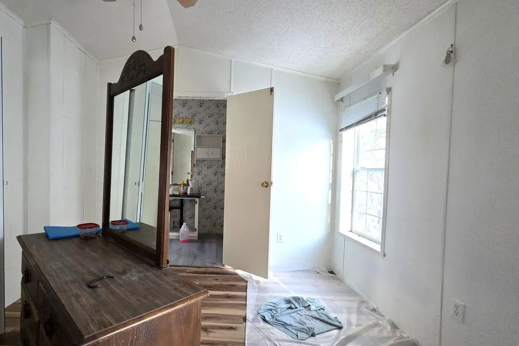 1035 Airline Road Clifton ME 04428