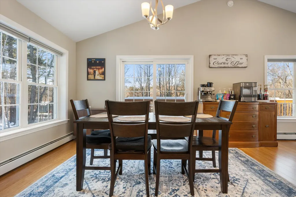 564 Kenduskeag Avenue Bangor ME 04401