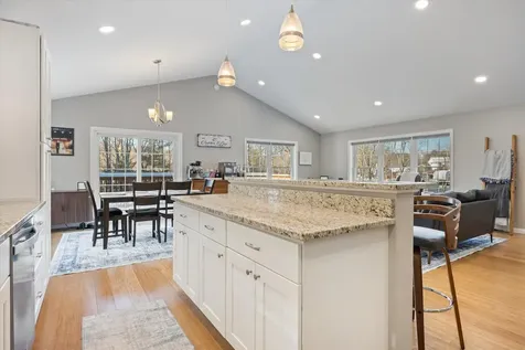 564 Kenduskeag Avenue Bangor ME 04401