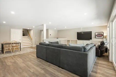564 Kenduskeag Avenue Bangor ME 04401