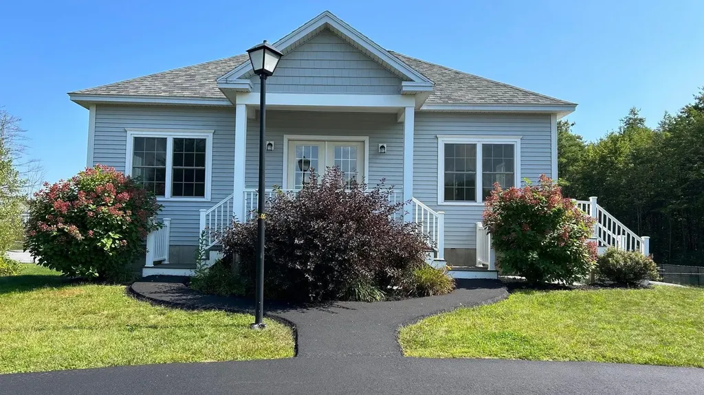 26 Stillwater Drive Westbrook ME 04092