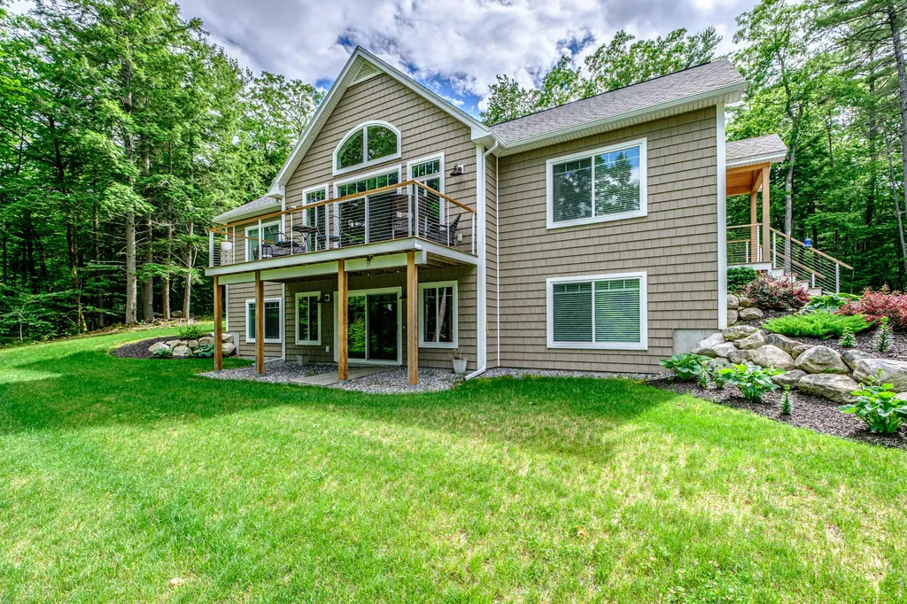 5 Whippoorwill Drive Naples ME 04055