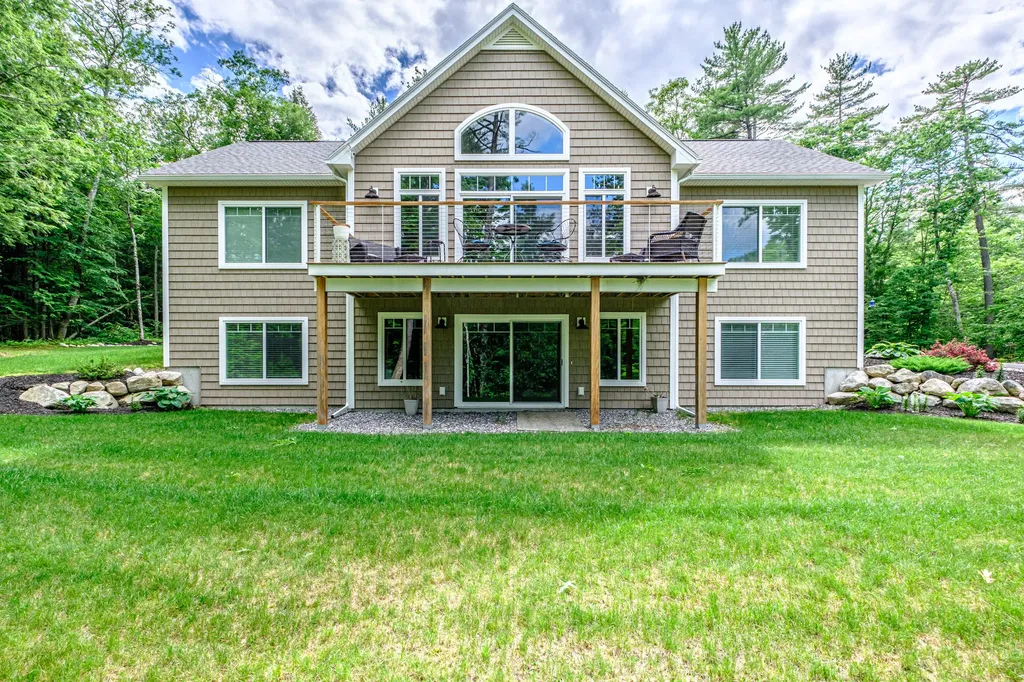 5 Whippoorwill Drive Naples ME 04055