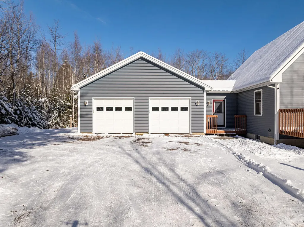 186 Pistols N Petals Road Warren ME 04864