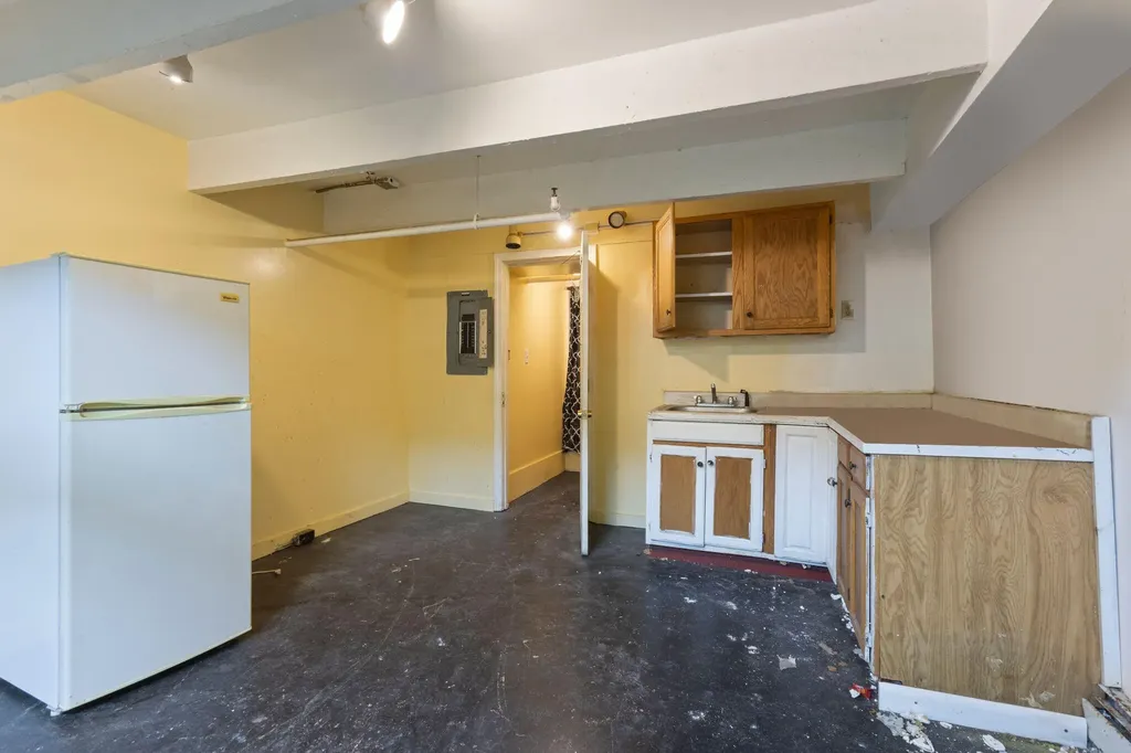 671-675 Forest Avenue Portland ME 04103