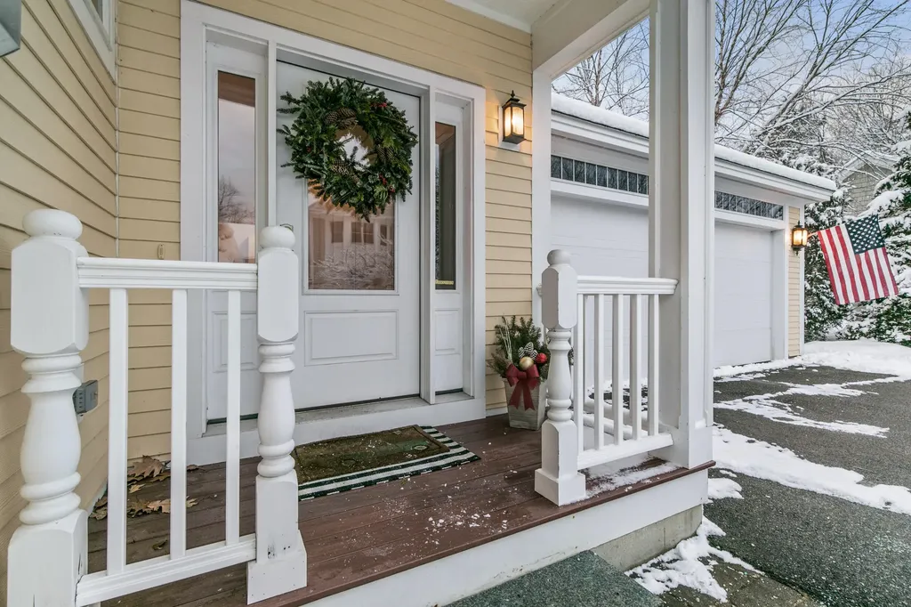 46 Ridgewood Drive Falmouth ME 04105