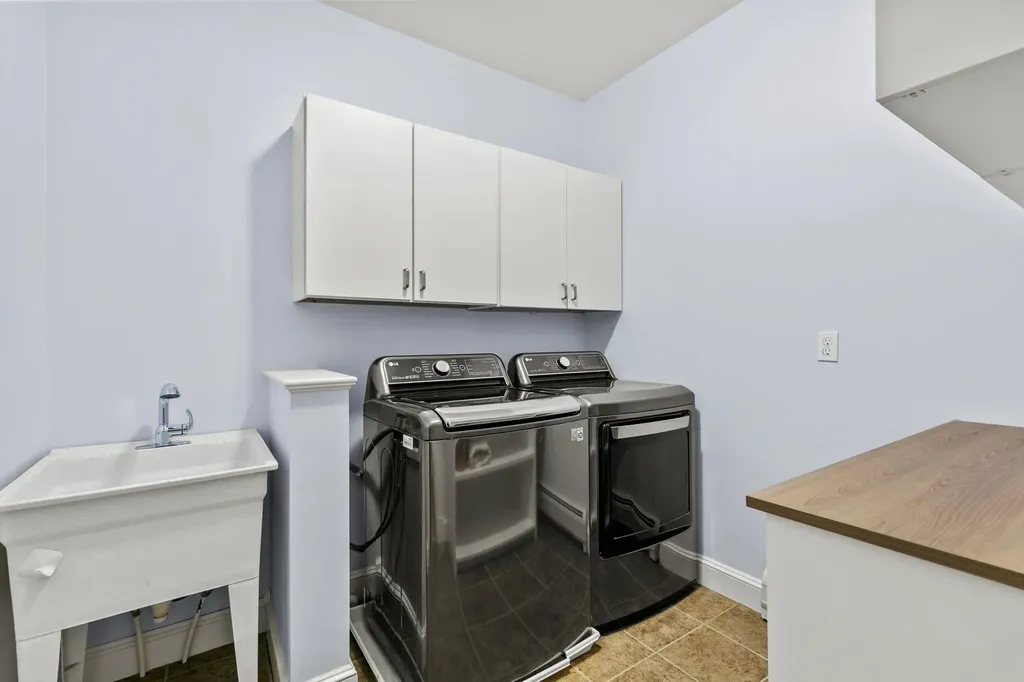 46 Ridgewood Drive Falmouth ME 04105