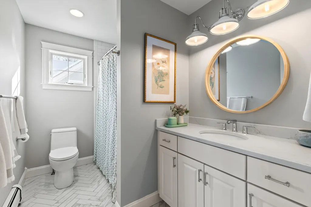 46 Ridgewood Drive Falmouth ME 04105