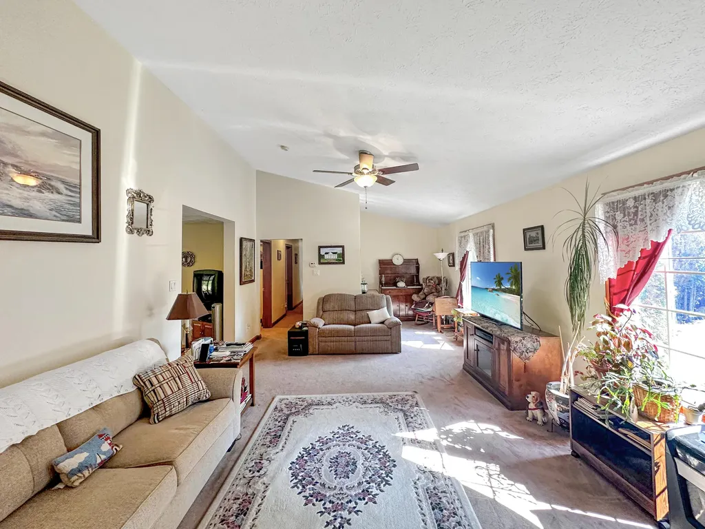 152 E Green Ridge Road Caribou ME 04736