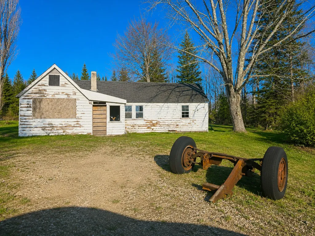 17 Fremont's Corner Sullivan ME 04664