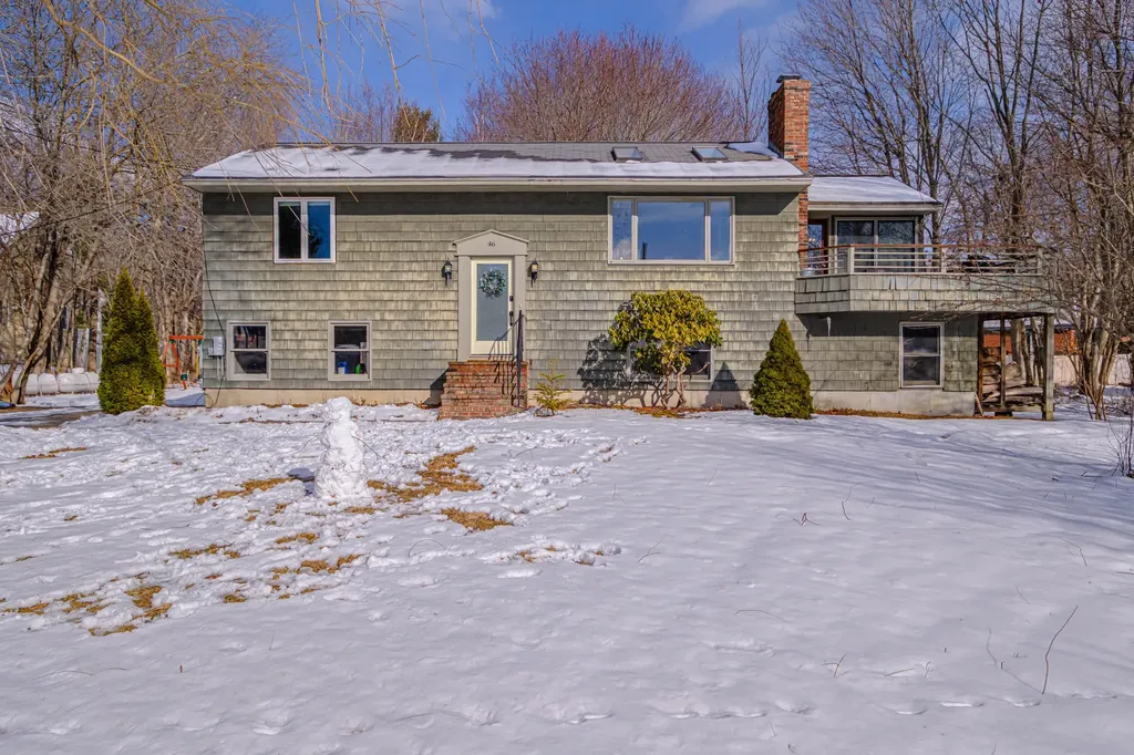 46 Ferry Lane Saco ME 04072