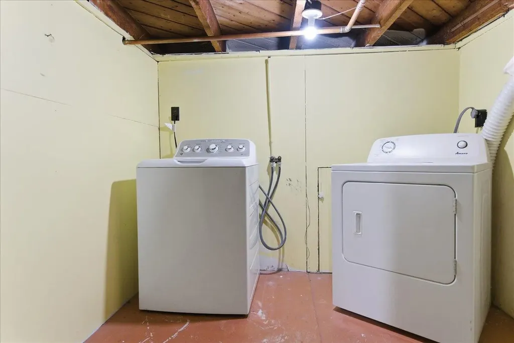 22 Jewett Street Skowhegan ME 04976