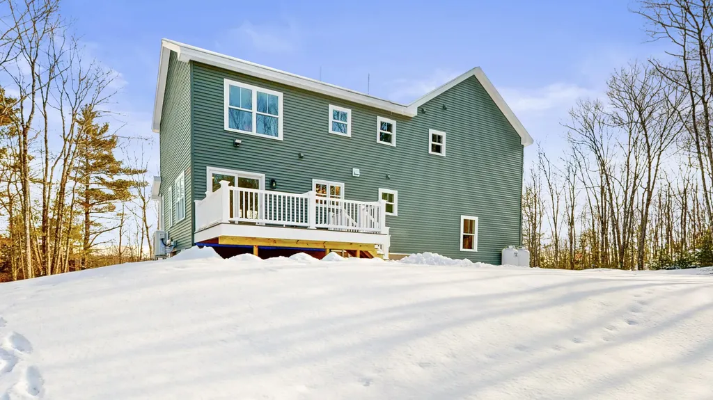 46 Autumn Ridge Sabattus ME 04280
