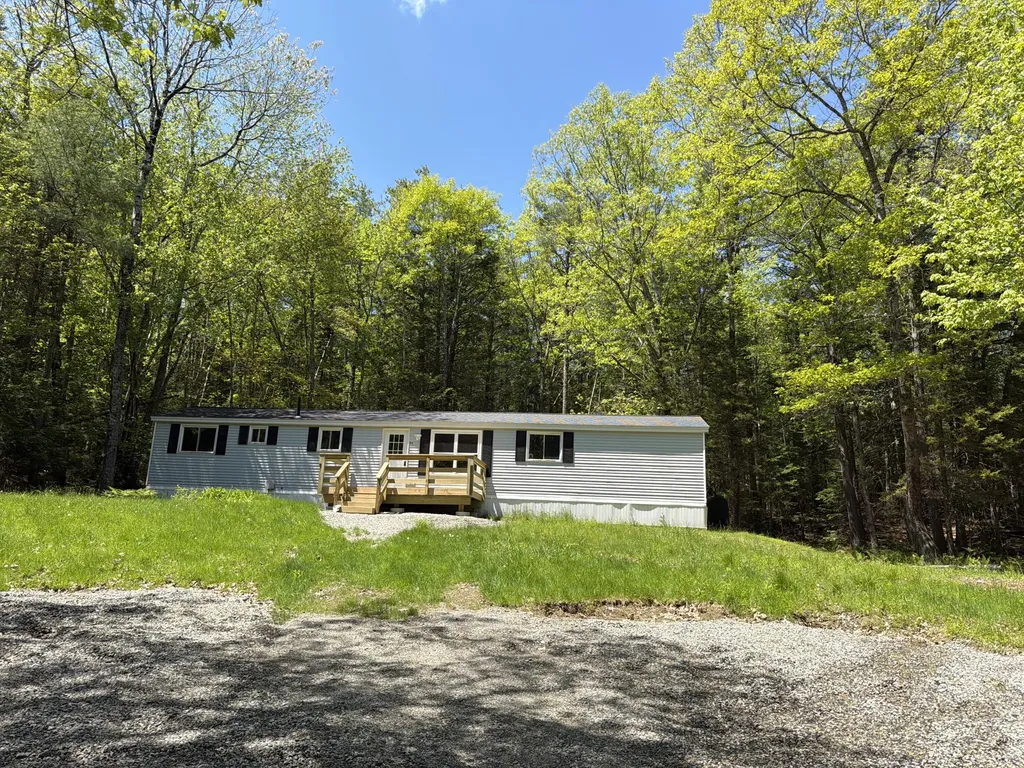 84 Willow Lane Wiscasset ME 04578