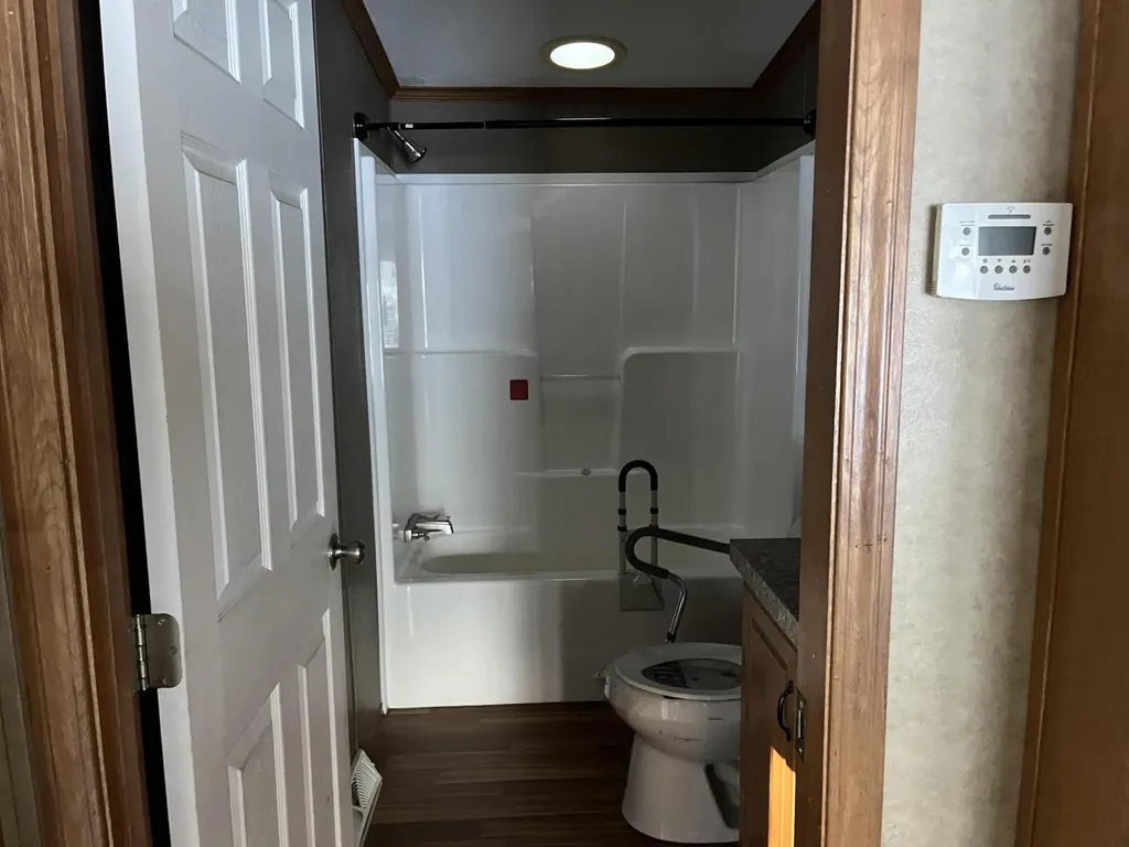 17 Averill Mobile Home Park Benton ME 04901