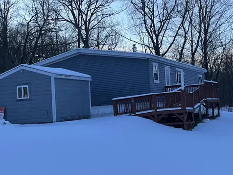 17 Averill Mobile Home Park Benton ME 04901