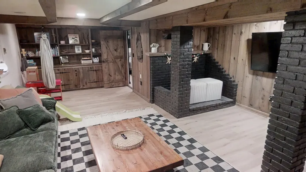 341 River Road Orrington ME 04474