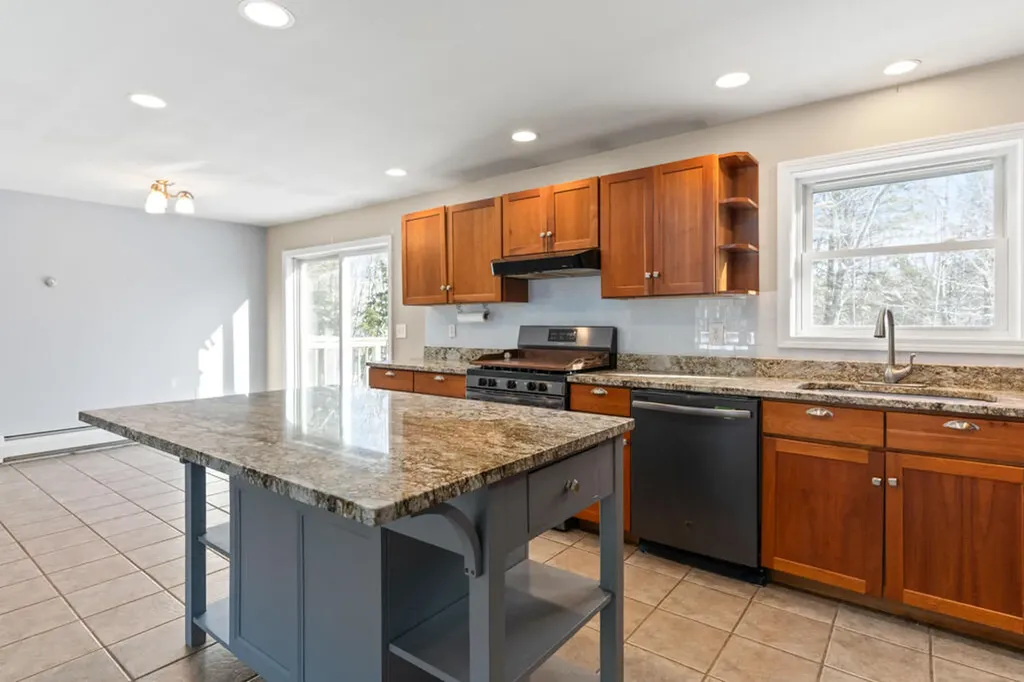1006 Bakerstown Road Poland ME 04274