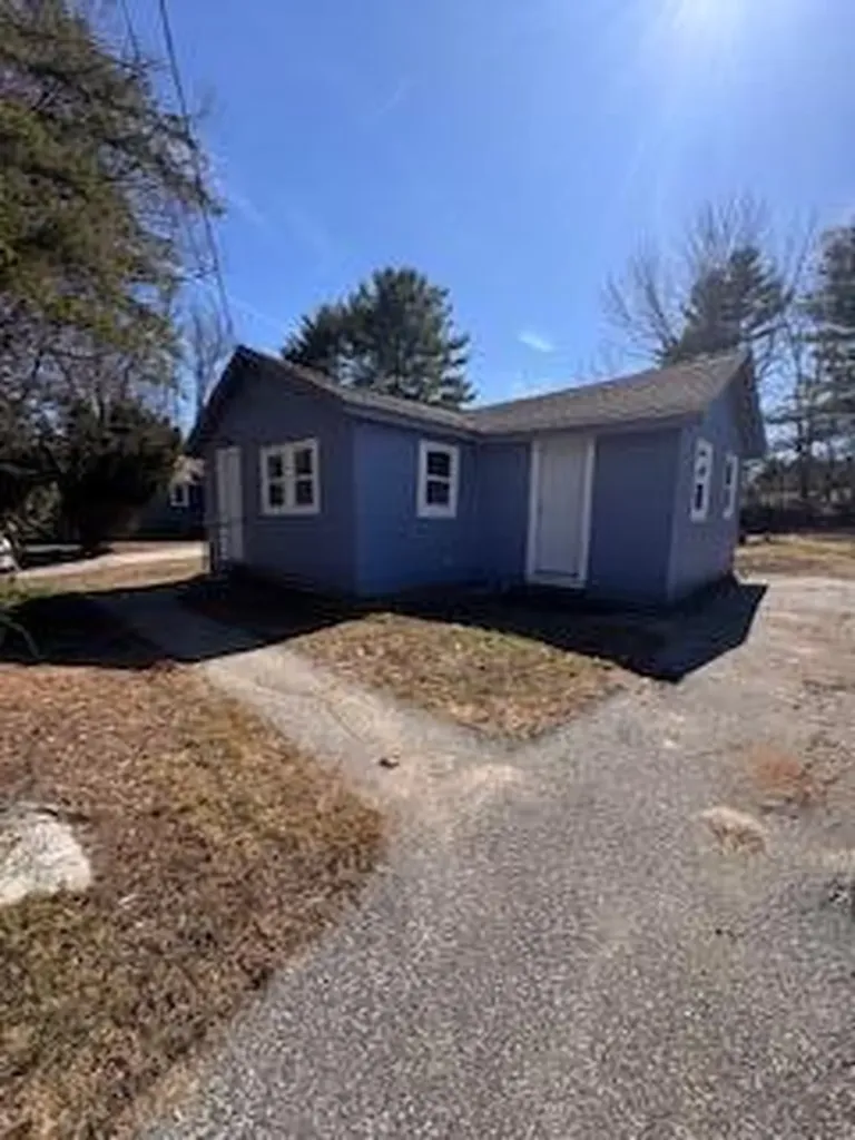 12 Warren Street Bridgton ME 04009