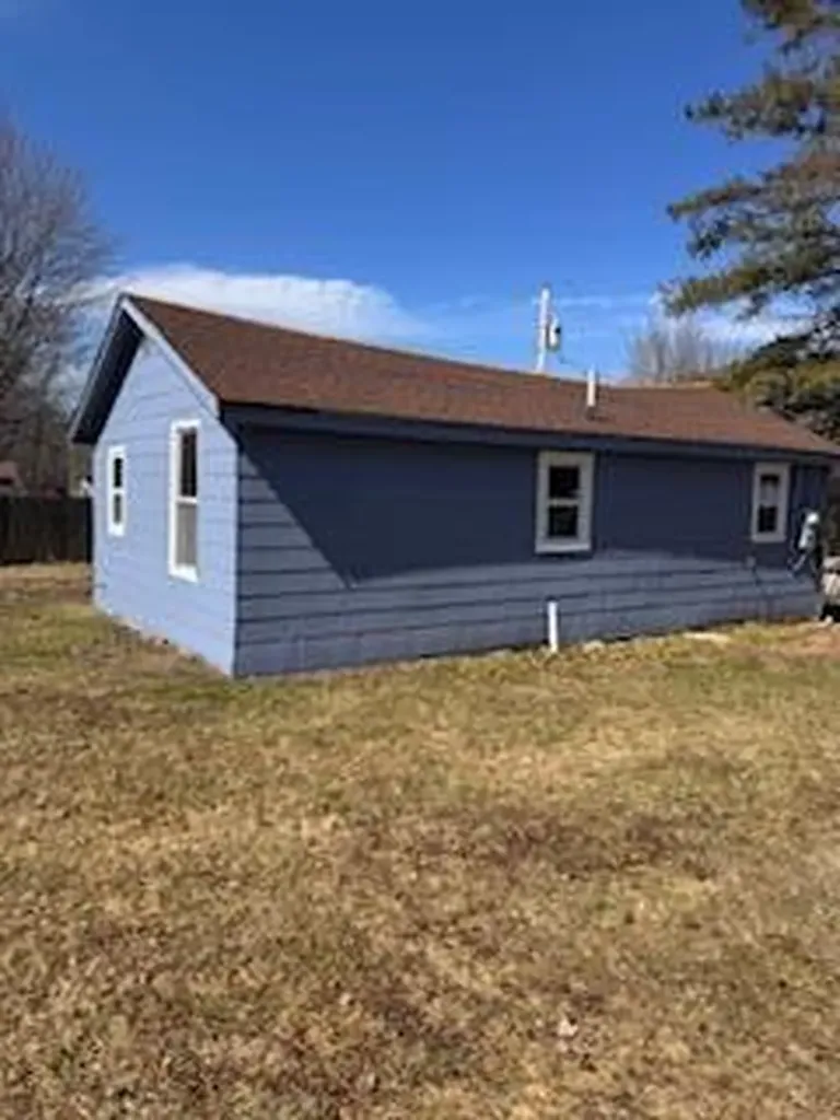 12 Warren Street Bridgton ME 04009