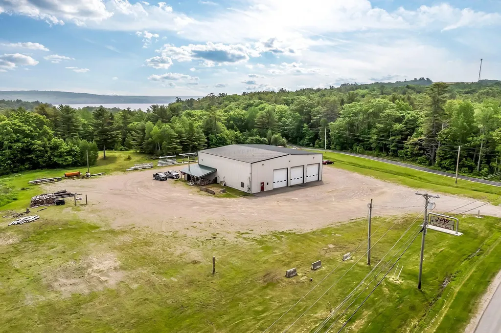 163 Main Road N Frankfort ME 04438