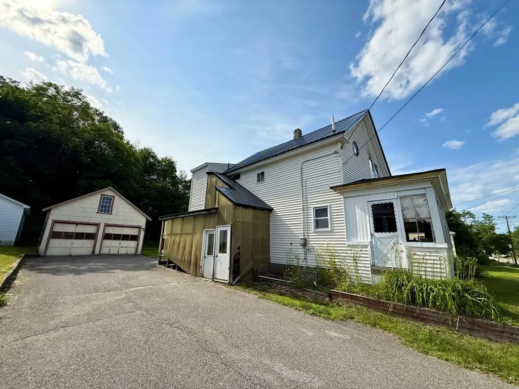 Millinocket ME 04462