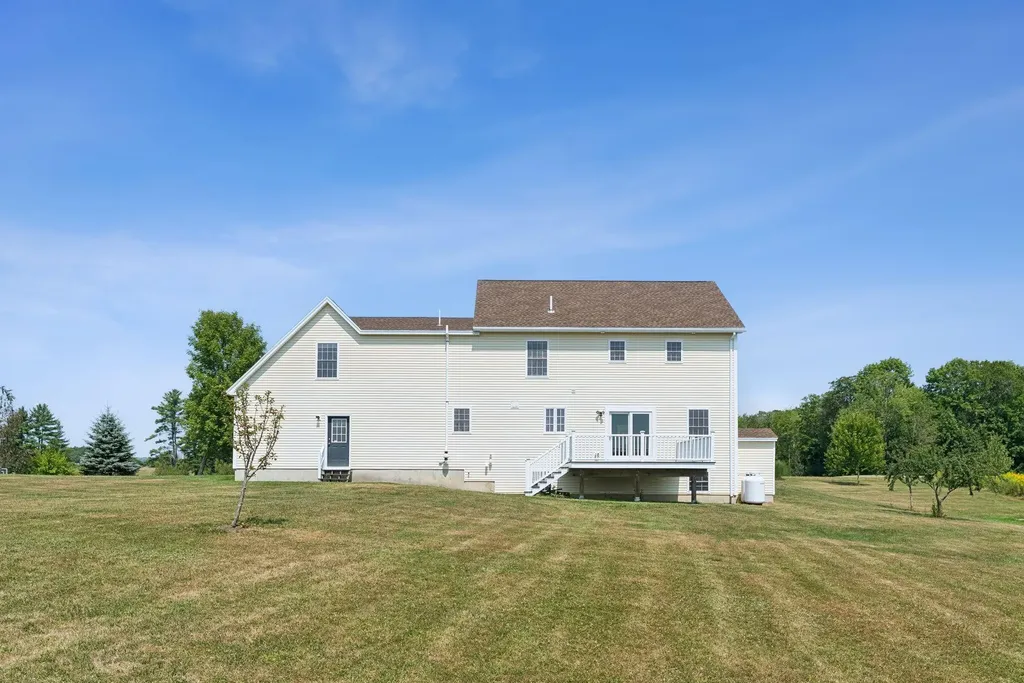 22 Linsausiq Way Falmouth ME 04105