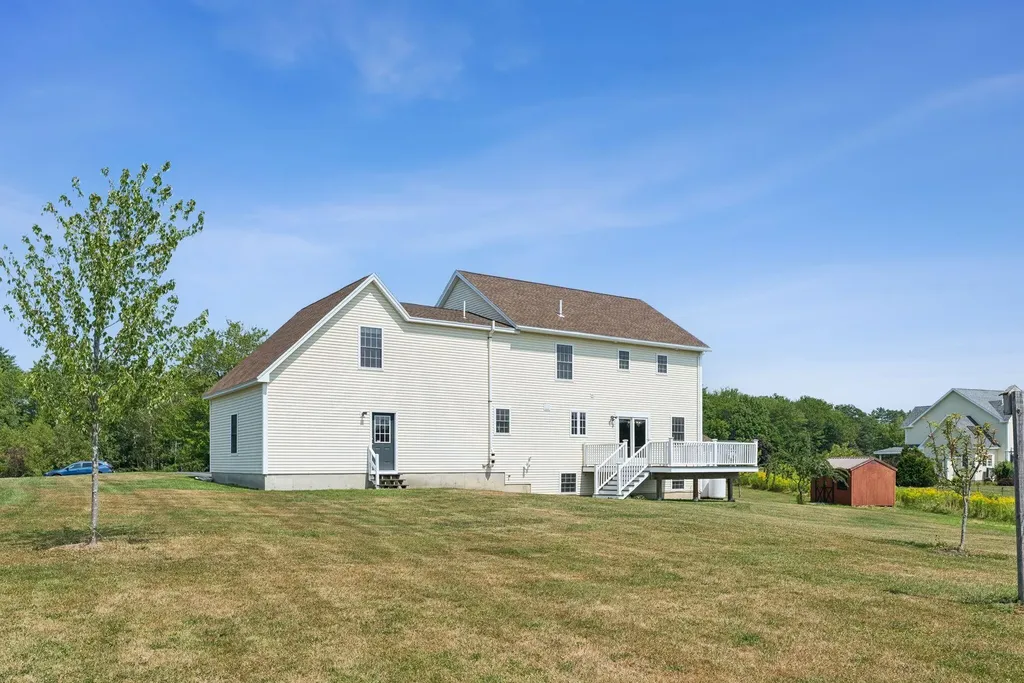 22 Linsausiq Way Falmouth ME 04105