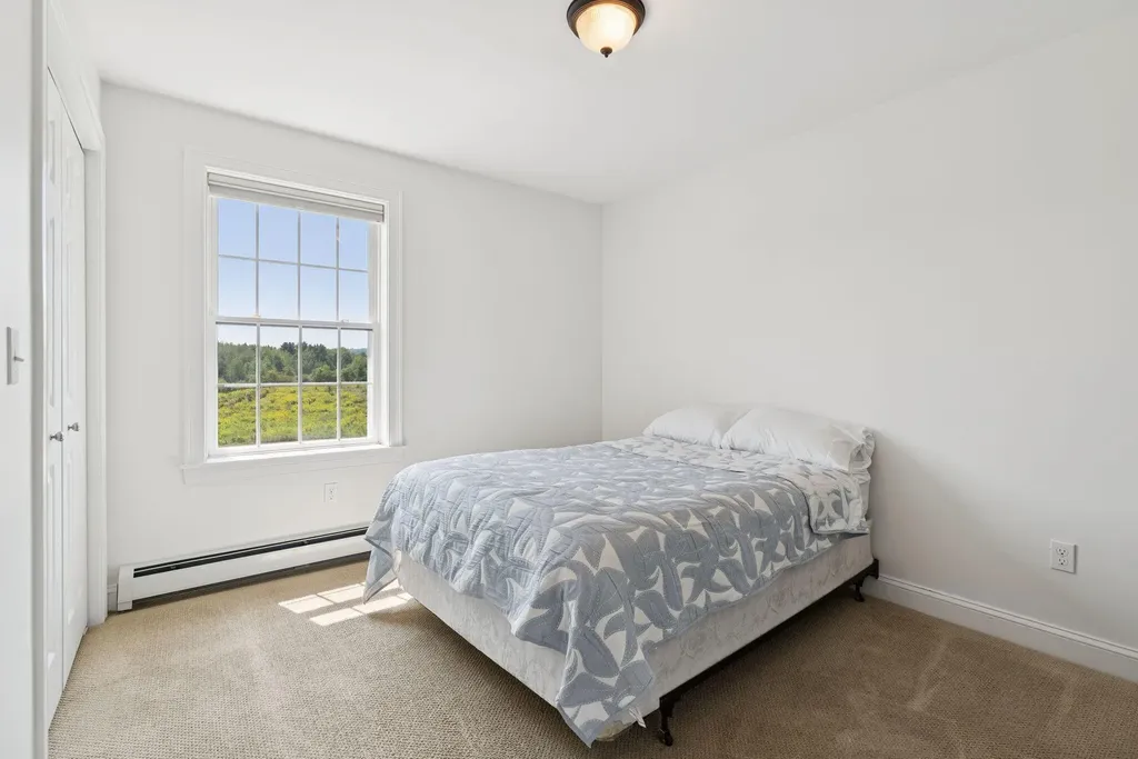 22 Linsausiq Way Falmouth ME 04105