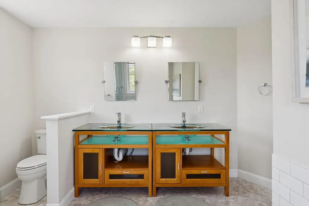 22 Linsausiq Way Falmouth ME 04105