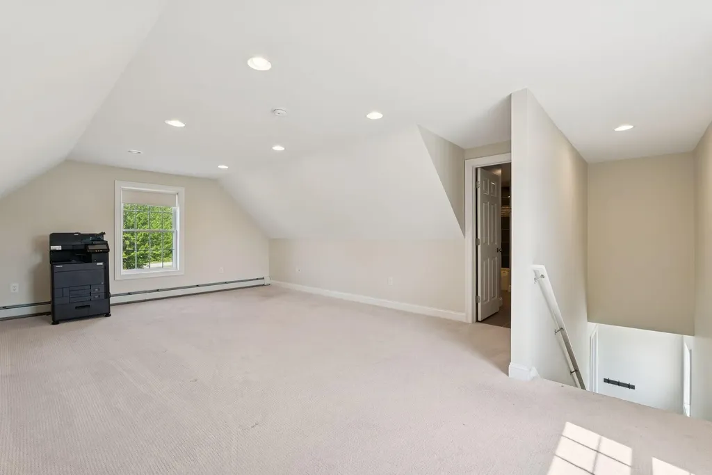 22 Linsausiq Way Falmouth ME 04105