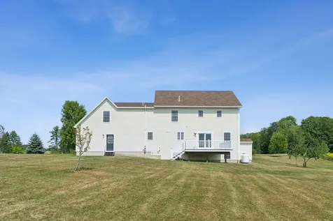 22 Linsausiq Way Falmouth ME 04105