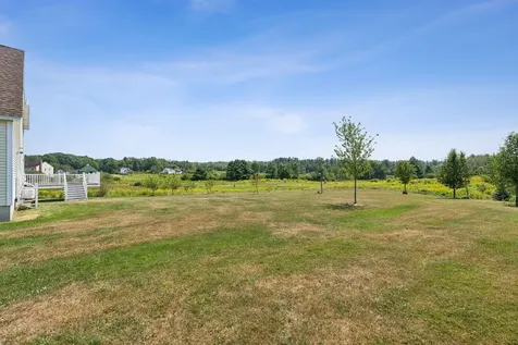 22 Linsausiq Way Falmouth ME 04105