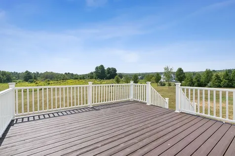 22 Linsausiq Way Falmouth ME 04105